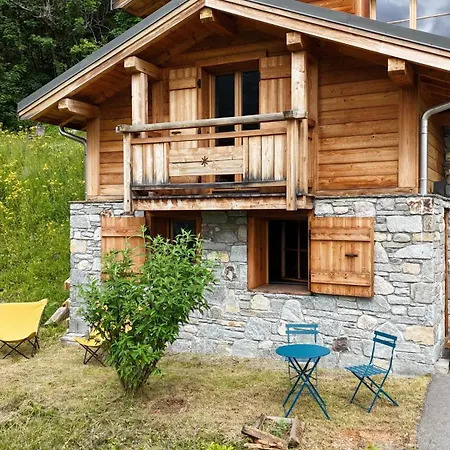 Chalet Mini Duplex Dans *